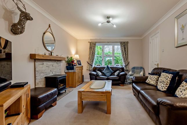 27, St. Marys Drive, Gloucestershire photo 2