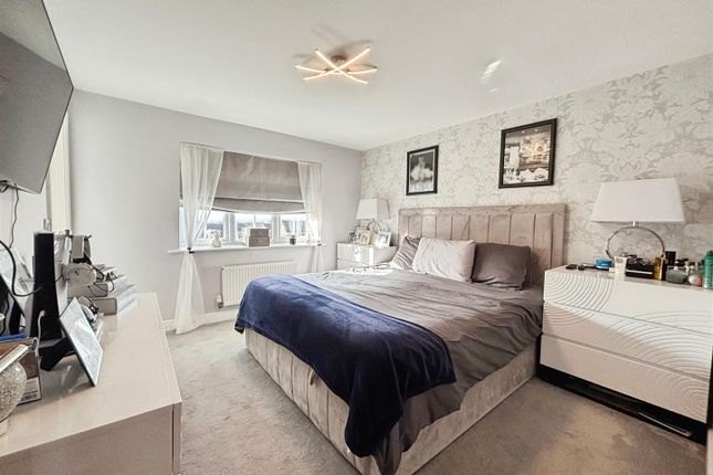 2, Lime Vale Way, Bradford photo 4