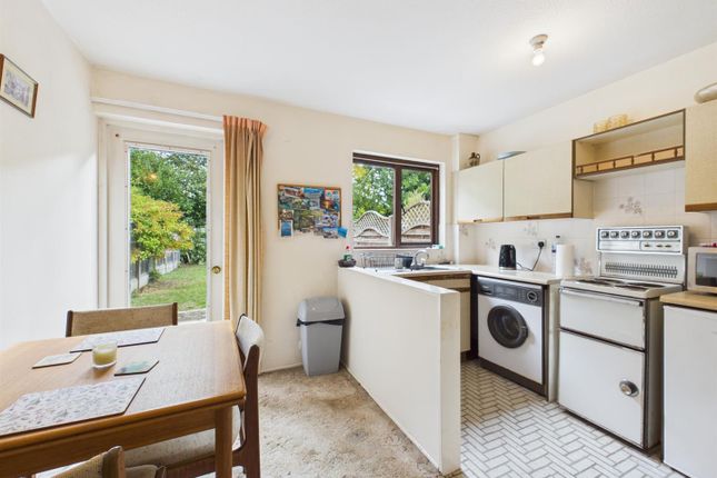 Greystoke Drive, Ruislip photo 2