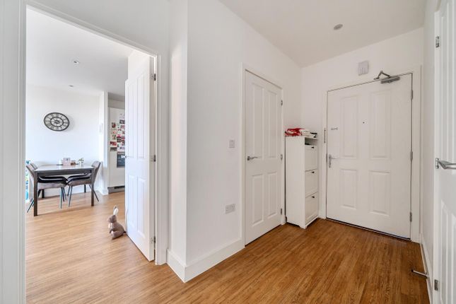 34 Garrison Heights, 55, Henry Darlot Drive, Mill Hill photo 3