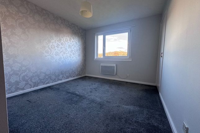 3, Woodside Road, Tullibody photo 4