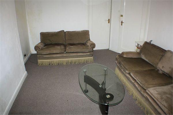 Flat 5, Montrose Court, The Hyde, COLINDALE photo 2
