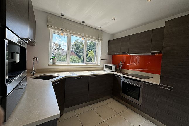 4 High Meadows, Court Road, Maidenhead photo 3