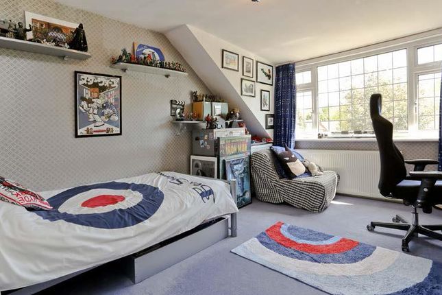 Bedroom-1.Jpg
