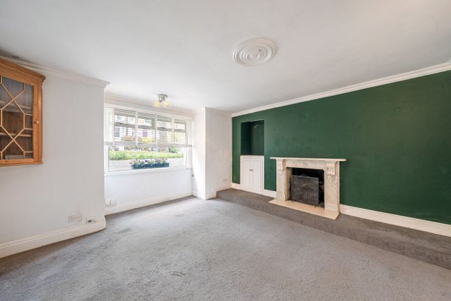 3-bed flat on Trinity Crescent, Balham, London SW17, £650,000