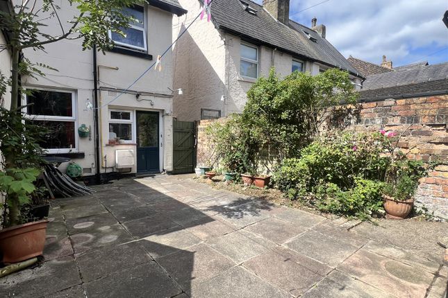 5, Murray Street, Scarborough photo 2