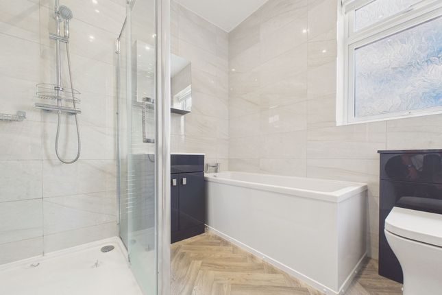1 Pear Tree Terrace, Chester Le Street photo 3