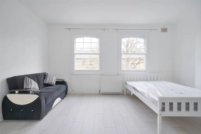 43B, Turneville Road, London photo 4