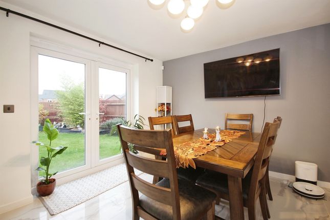 Detached house for sale in Radcliffe Road, Bishops Tachbrook, Leamington Spa