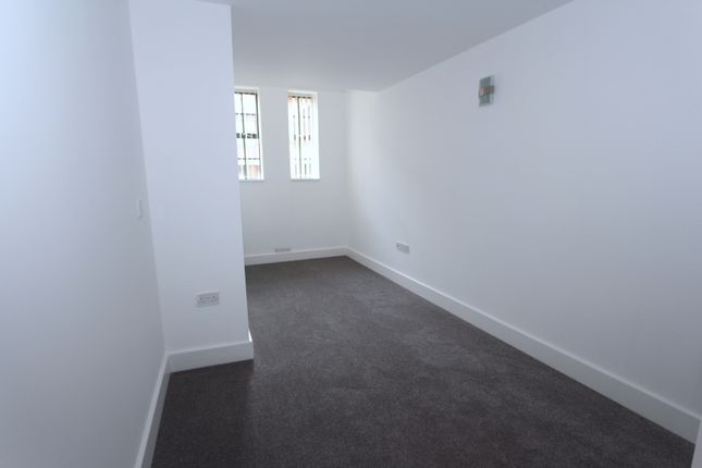 Flat to rent in Rutland St, City Centre, Leicester