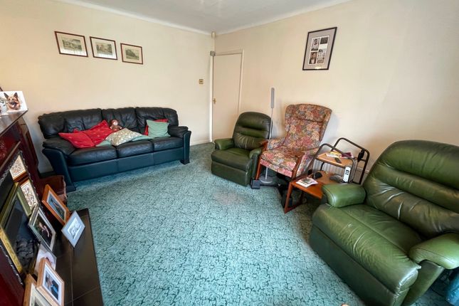 17 Rhydycoed, Swansea photo 4