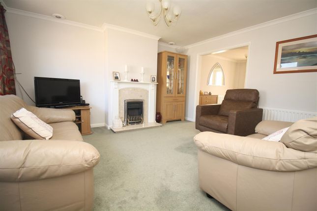 6, Magenta Close, Milton Keynes photo 2