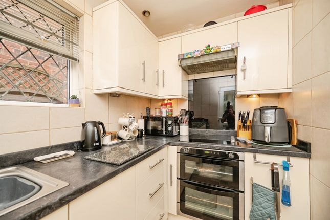138, Hillingford Avenue, BIRMINGHAM photo 4