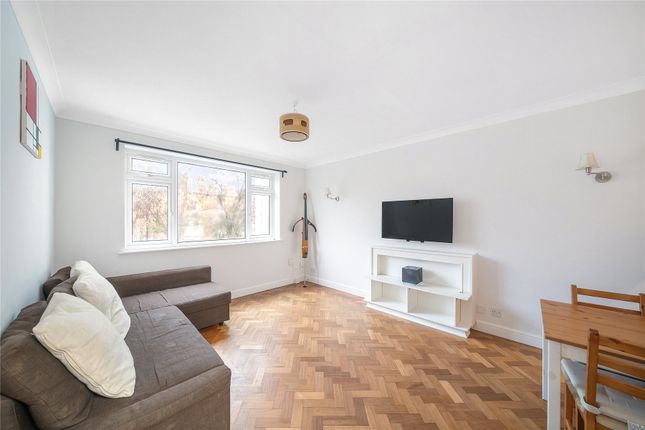Flat 2, 13, Melrose Road, London photo 2
