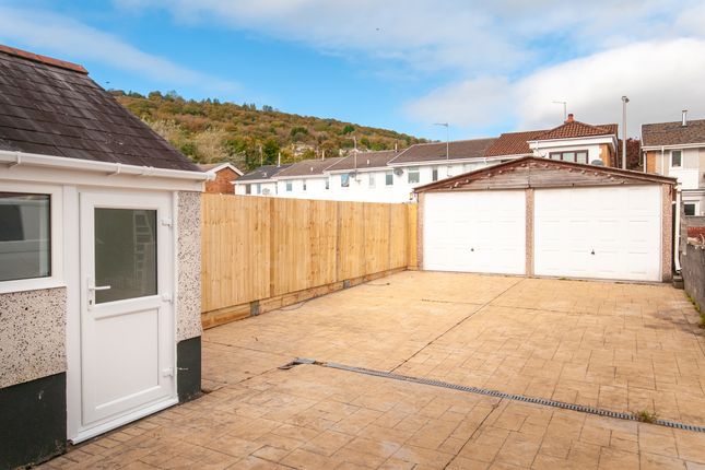 23 Varteg Road, Swansea photo 3