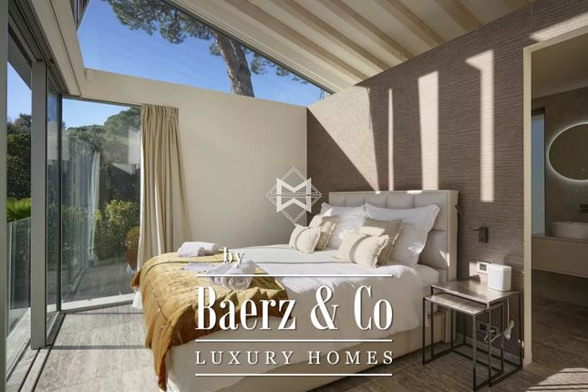 Villa for sale in Plages De Saint-Tropez, 83990, France