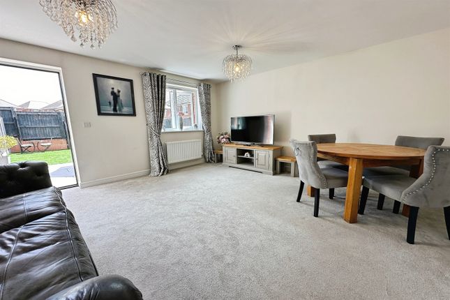 57, Northburgh Avenue, Stafford photo 3