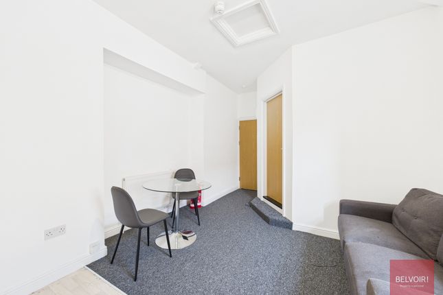 Flat 3, 2, Nyanza Terrace, Swansea photo 3
