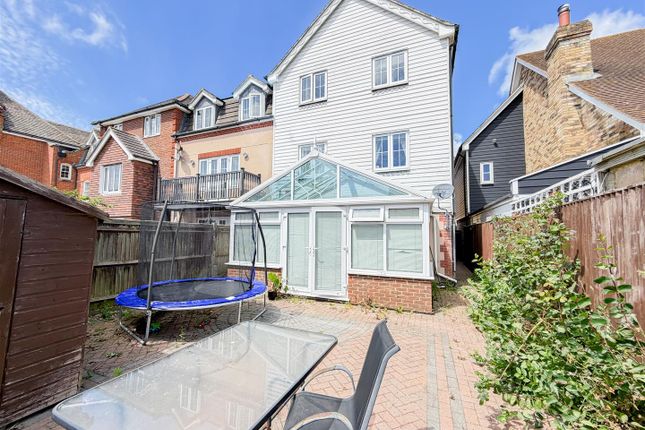 4, Belvedere, Eastbourne photo 4