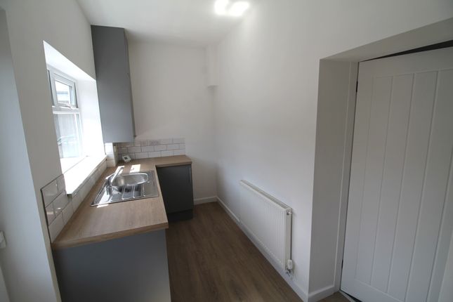 49, Spen Street (E), Stanley photo 4