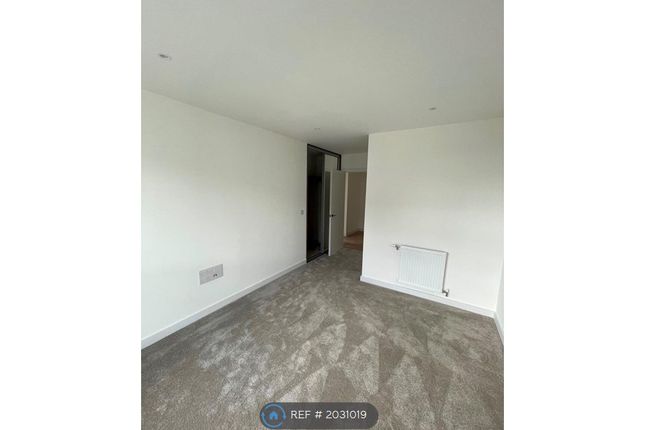Flat to rent in Arber House, Southall