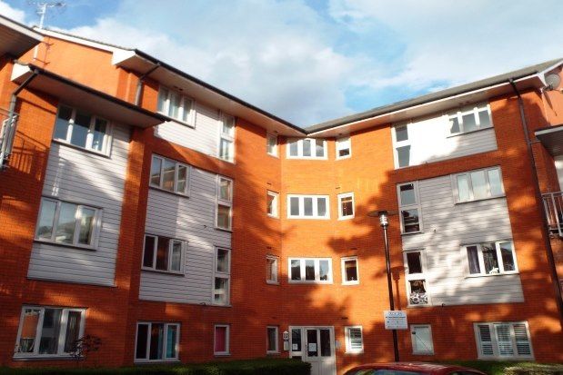Thumbnail Flat to rent in Holland Road, Maidstone