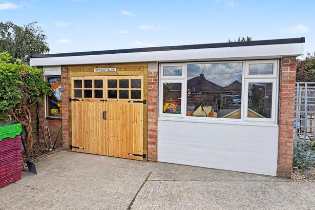 11B, Wells Close, Cheltenham photo 2
