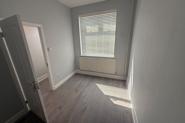 90, Swan Lane, Coventry photo 5