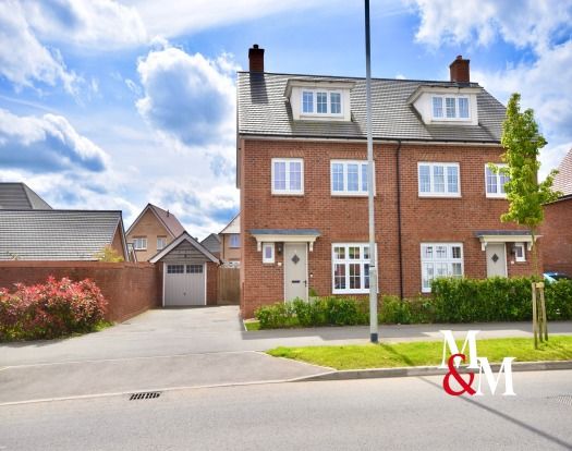 Semi-detached house to rent in Kemsley Drive, Leighton Buzzard