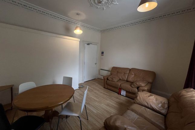 12 1/0 Perth Road, Dundee photo 2