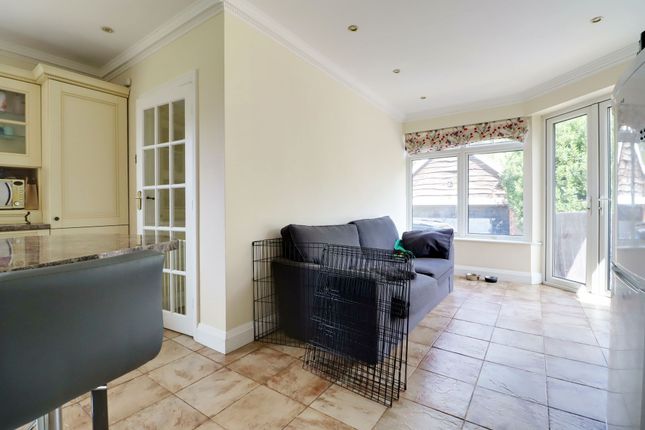 27 Bigby High Road, Brigg photo 5