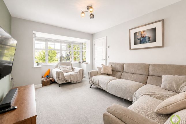 8 Wheatear Place, Darwen photo 3
