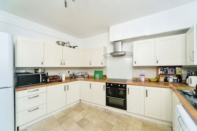 Terraced house for sale in Willowfield Road, Eastbourne