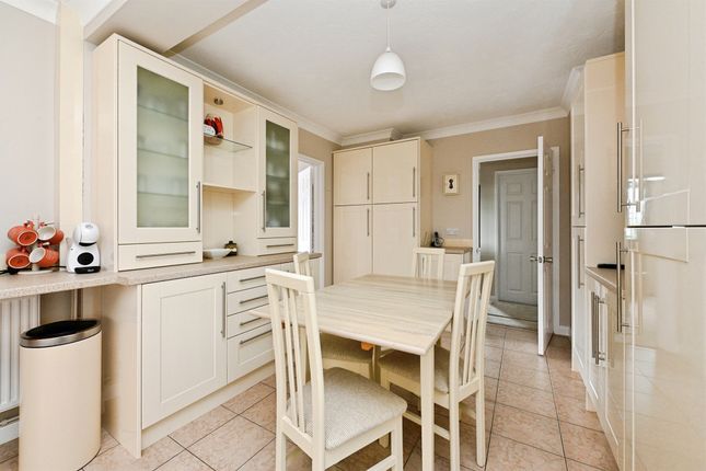 34, Fir Tree Drive, King's Lynn photo 3