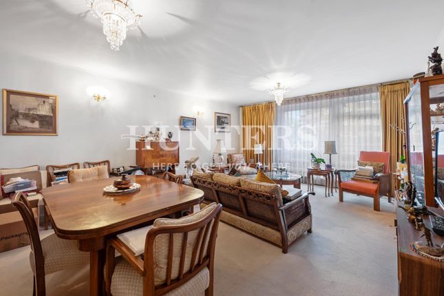 2-bed flat on Flat 6, Sheringham, St. Johns Wood Park, London, £815,000