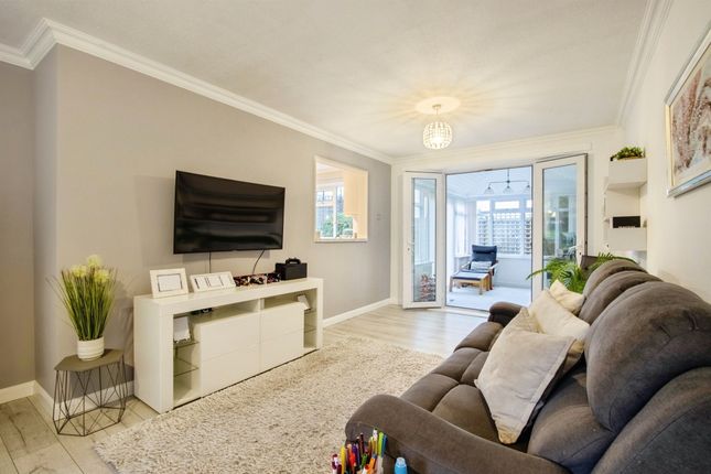 39, Monkswood Hill, Leeds photo 3