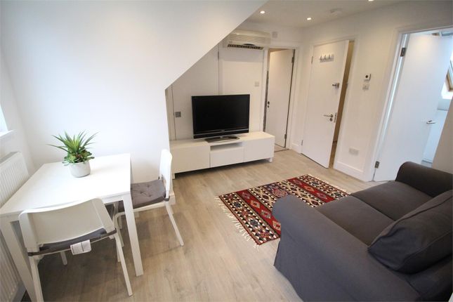 11, Fairview Way, Edgware photo 2