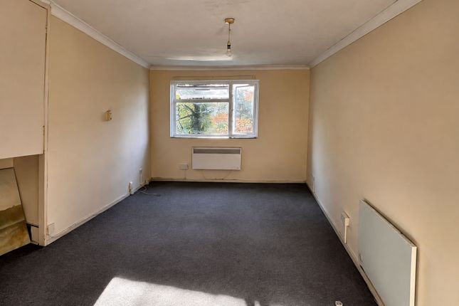 Downs Road, Luton photo 4
