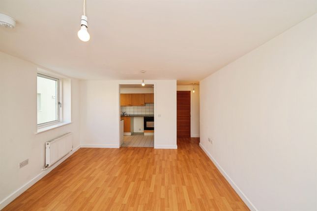 Apartment 14, 1., Royal Quay, Liverpool photo 3