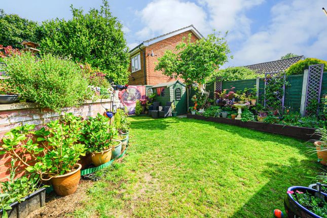 Detached house for sale in Cotefield Drive, Leighton Buzzard