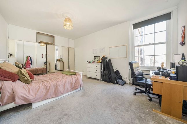 Flat 29, Coal Brook Mansions, Bedford Hill, London photo 4