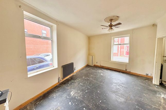 20, Shakerley Road, Tyldesley photo 3