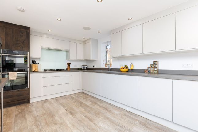 21 Lower Road, Hitchin photo 3