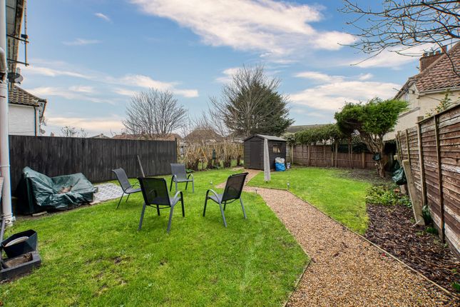 36 Minden Road, Lowestoft photo 2