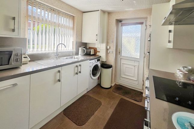 9, Highbridge Close, Bolton photo 3