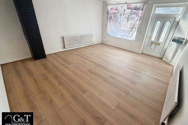 41 Church Street, Brierley Hill photo 2