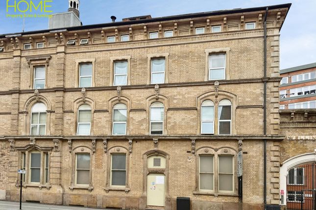 1-bed flat on Flat 12 Wellington Court, Leicester, £800/mo