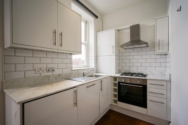 Flat to rent in Ospringe Road, Kentish Town