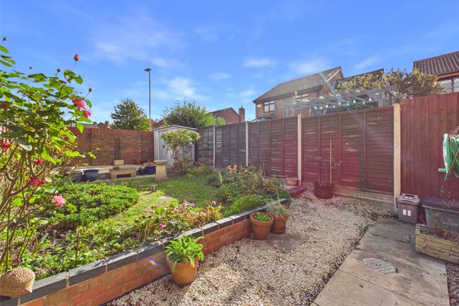 11, Verbena Close, Gloucester photo 3