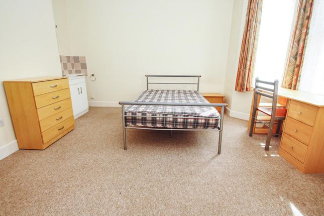 116 Hankinson Road, Bournemouth photo 4